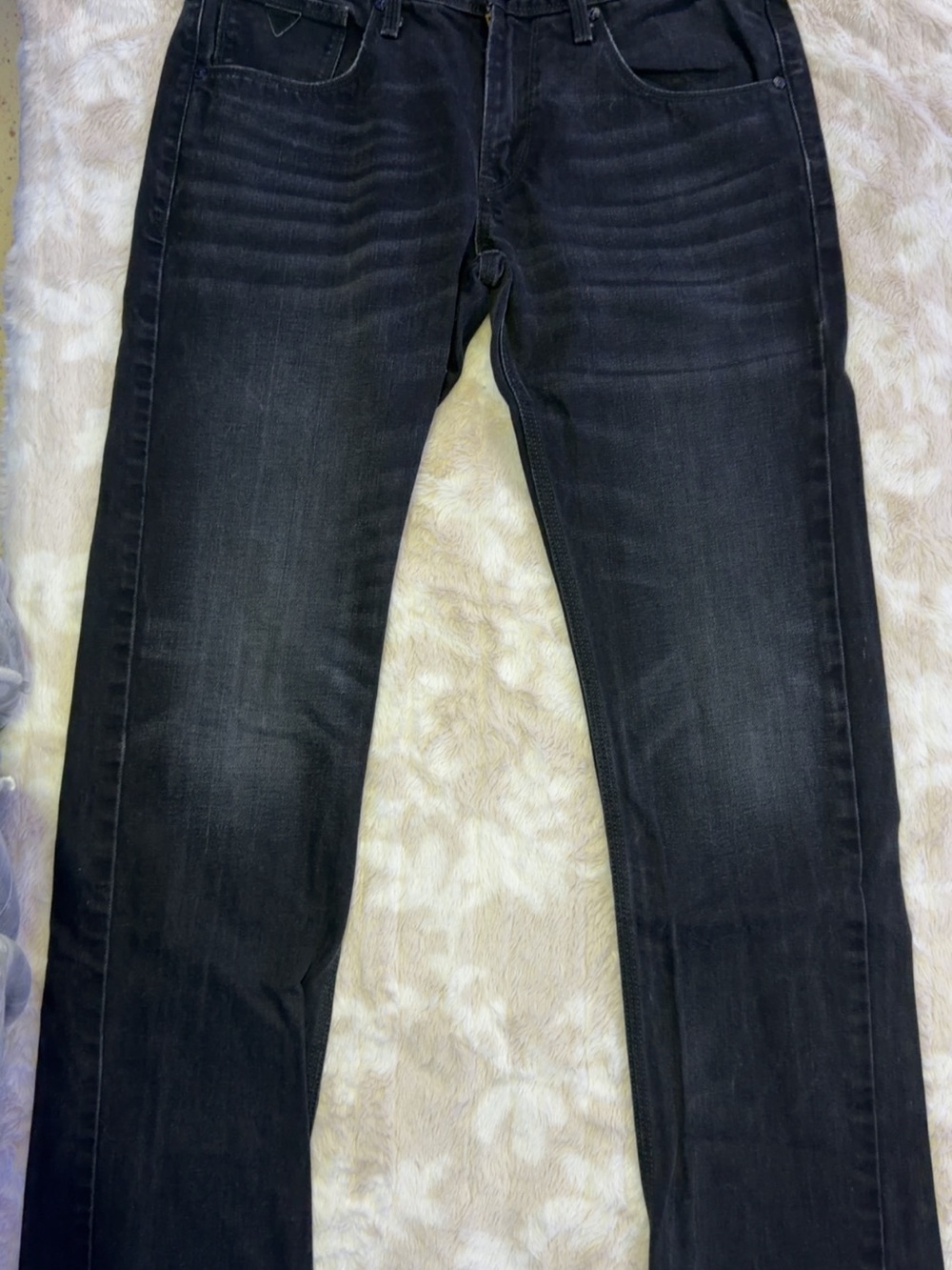 Guess Men's Slim Straight Jeans in Faded Black